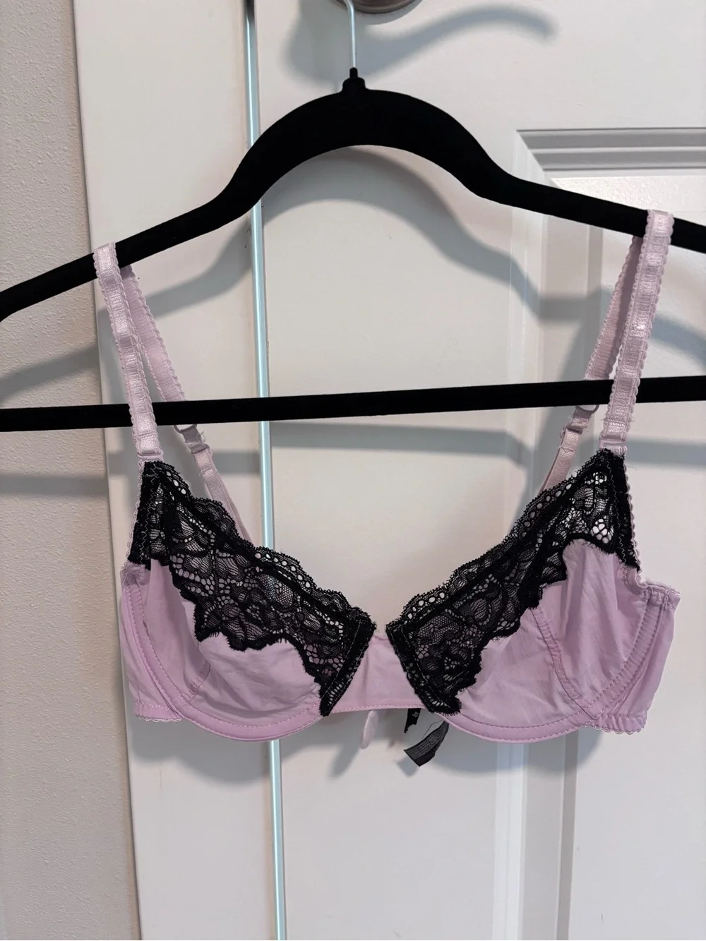 Lace Trim Underwire Bra - Light Lavender with Black Lace 32D